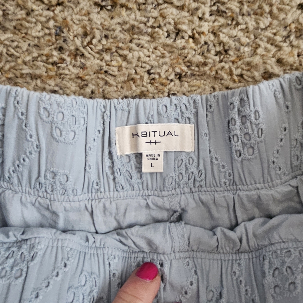 Habitual Sky Blue Eyelet Blouse And Short Set 2 Piece - Picture 8 of 10